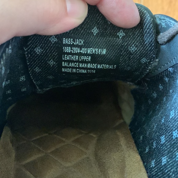 GH Bass & Co wingtip Oxford shoes, size 8.5 - Picture 7 of 7